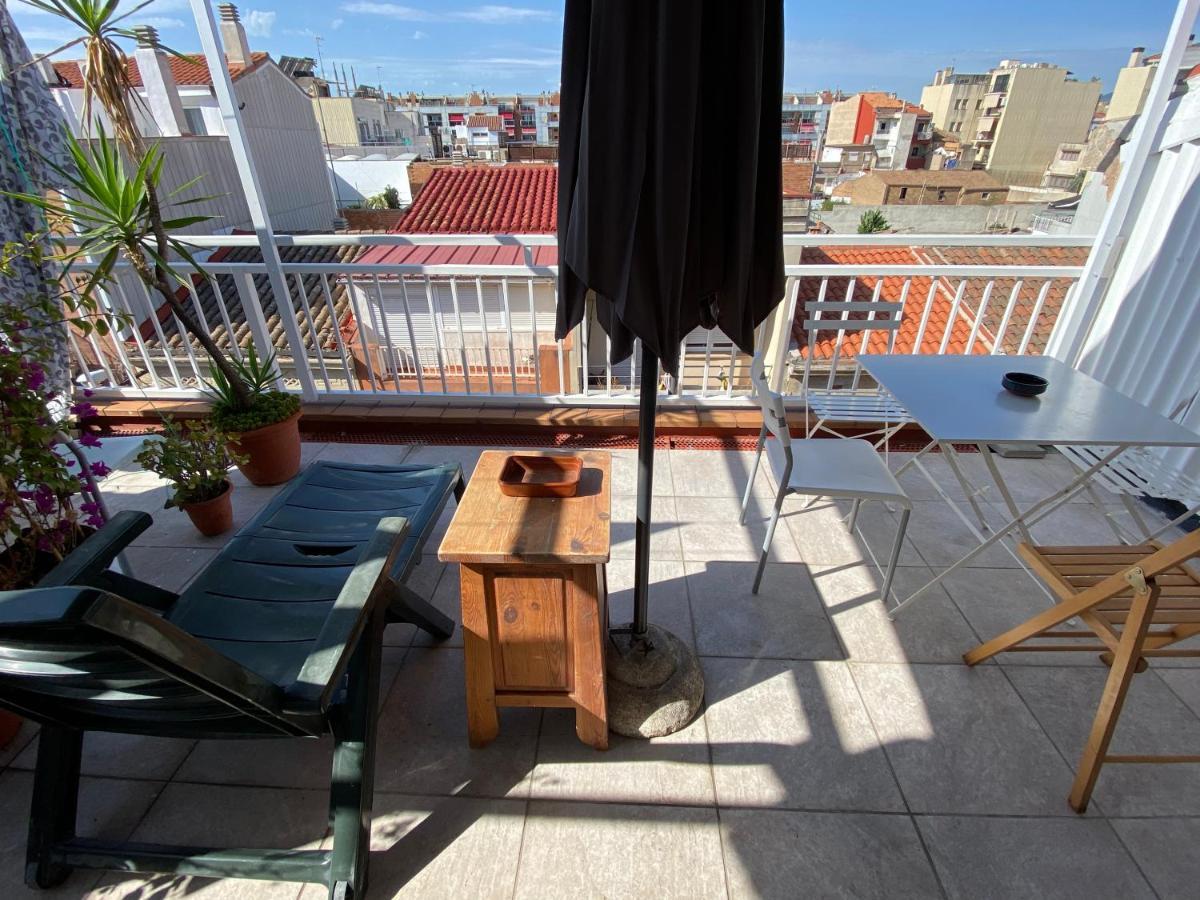 Apartamentos Playa Badalona Exterior photo