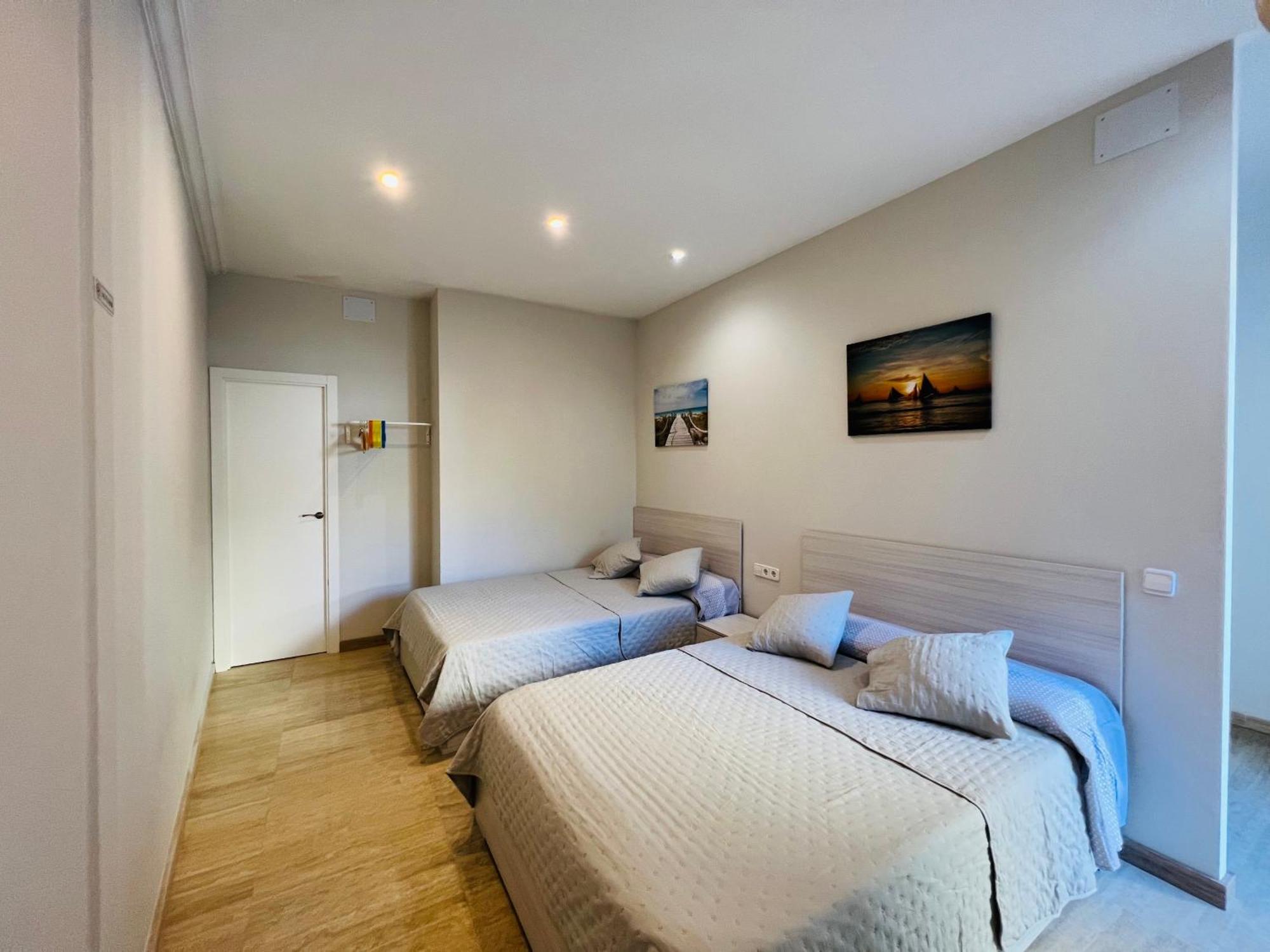Apartamentos Playa Badalona Exterior photo