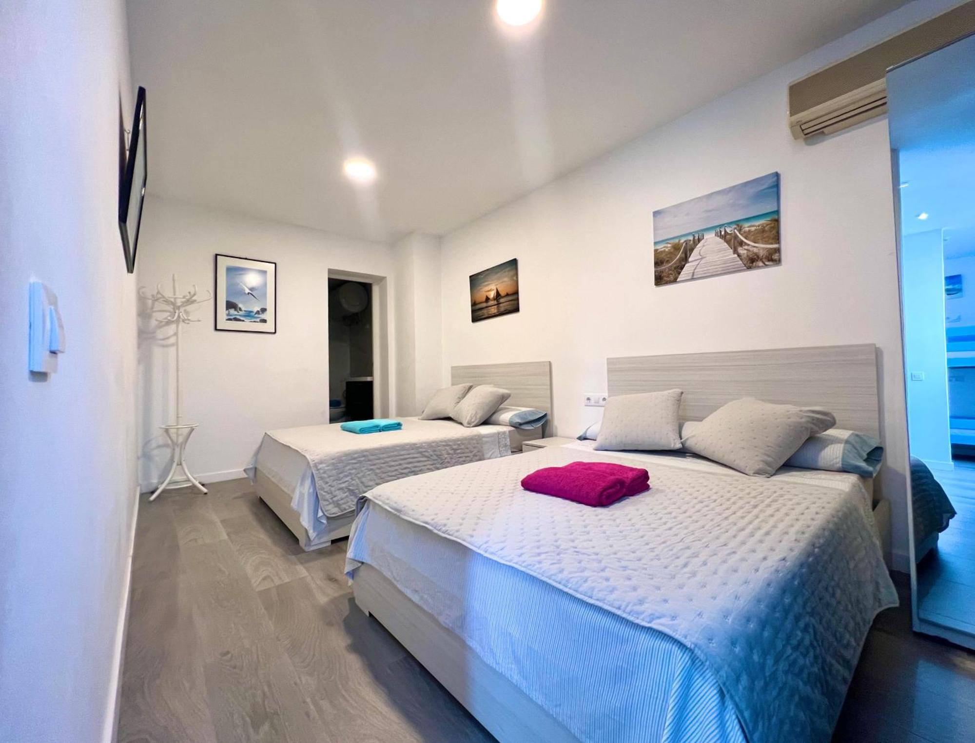 Apartamentos Playa Badalona Exterior photo